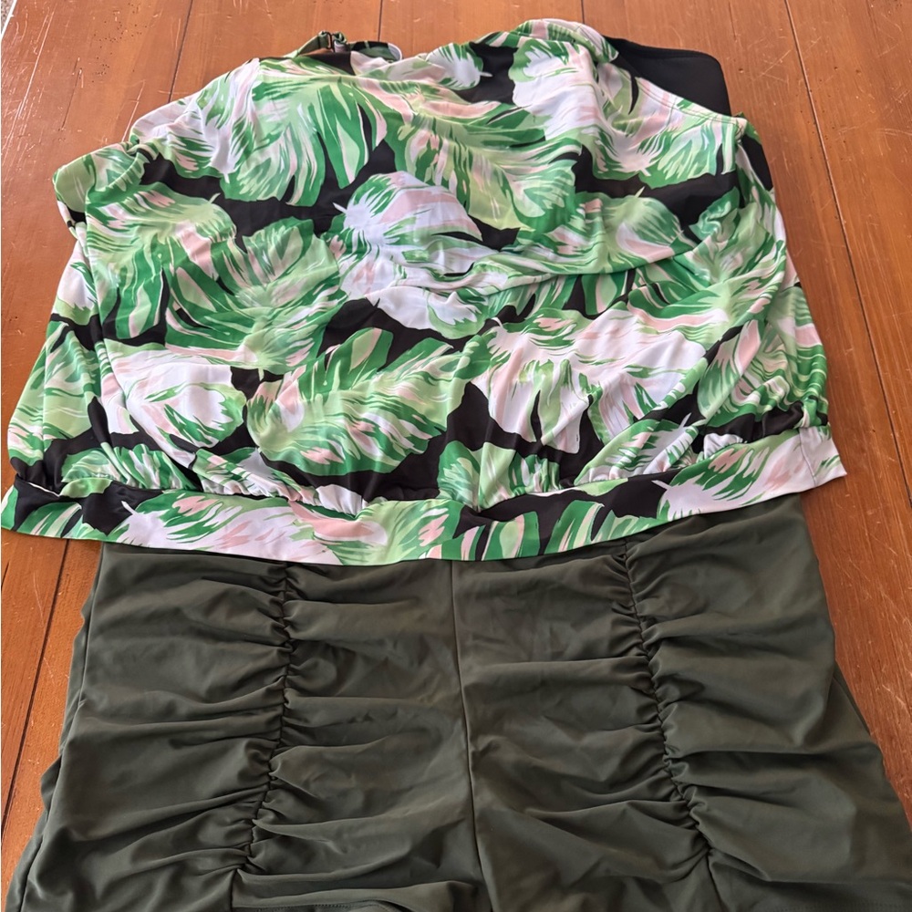 BloomChic Olive and White Garment